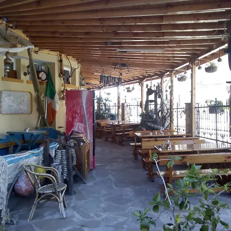 семеен бостън Hotel