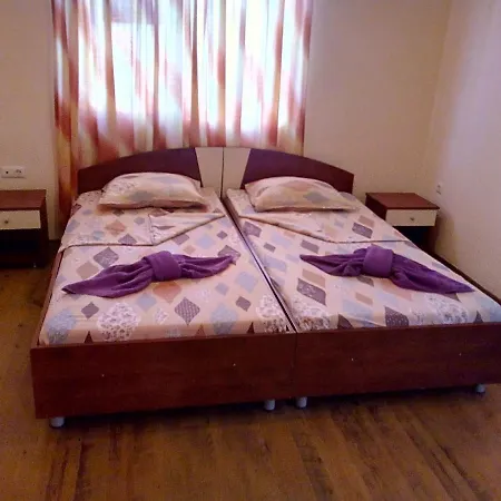 семеен бостън Rawda