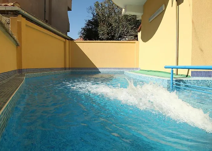 семеен бостън Rawda