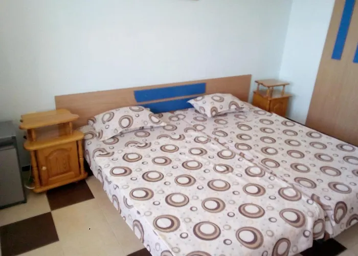 семеен бостън Hotel